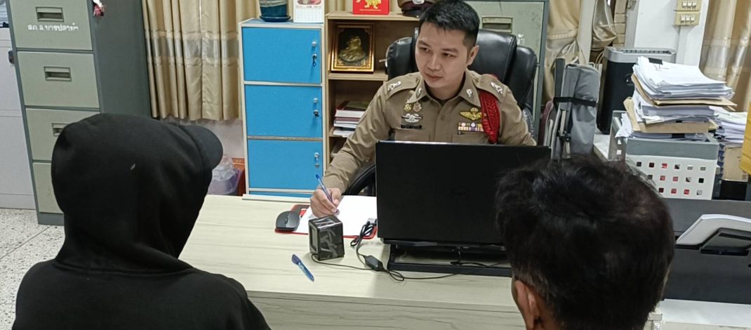 สุพรรณบุรี สาววัย16กู้เงินผ่านเฟสบุ๊ค1500ต้องแลกด้วยการถ่ายคลิปภาพเปลือย