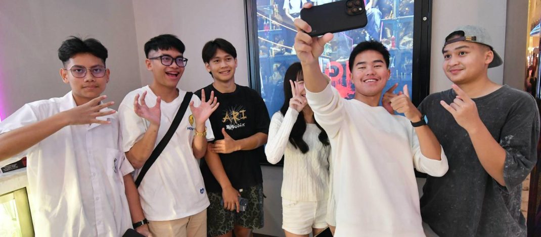“เทอม 4” เปิดรอบพิเศษ! รอบสื่อมวลชน
