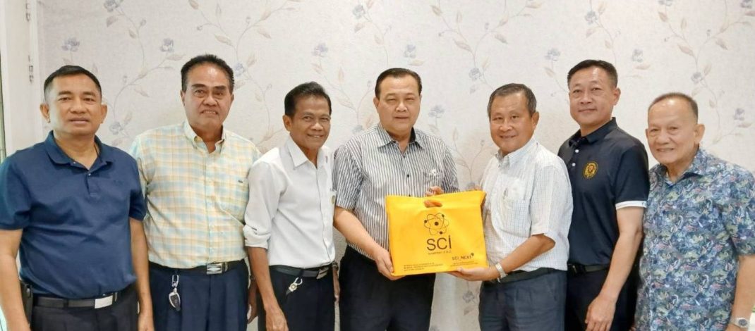 “ชัยสิทธิ์” ขอบคุณ “อนันต์ นิลมานนท์” หนุนมหาวิทยาลัย พร้อมร่วมยินดีผู้ว่าฯ พัทลุง รับพระราชทานเครื่องราชฯ