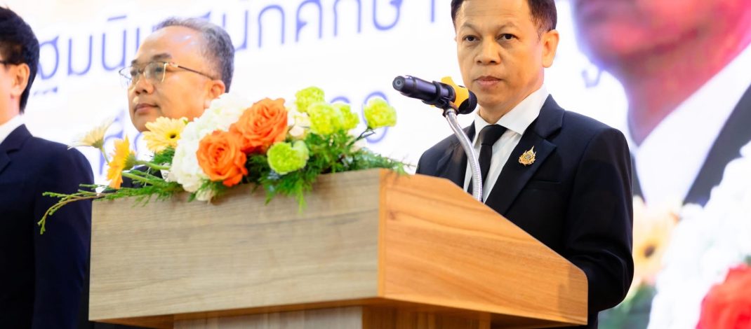 พลังนักศึกษาใหม่ล้นรั้วแคแสด! มทร.อีสานจัดปฐมนิเทศสุดคึกคัก พร้อมนักศึกษาทหาร