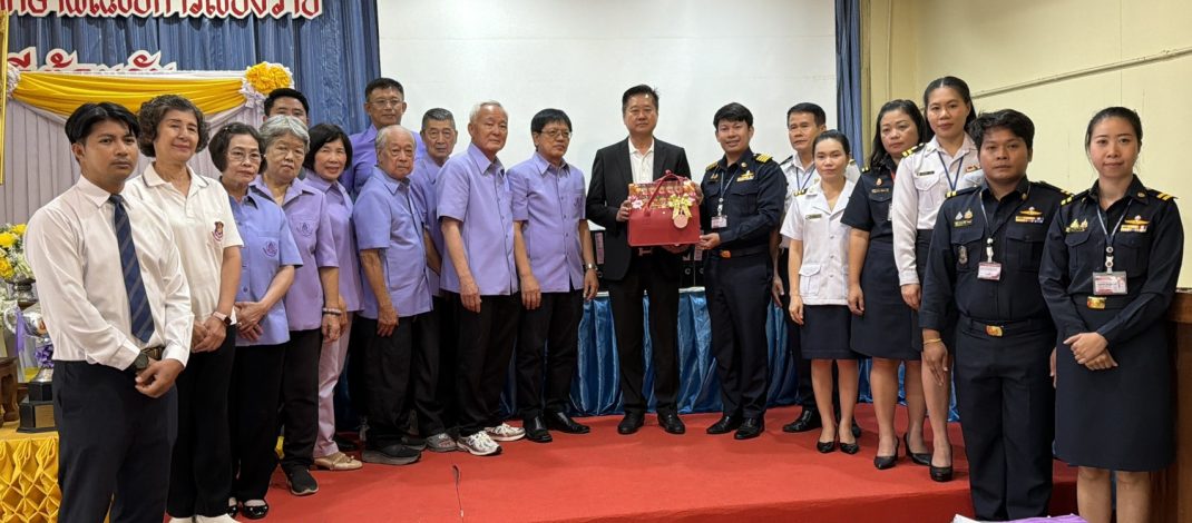 ผู้ได้รับลงนามแทนผู้ได้รับใบอนุญาตวิทยาลัยอาชีวศึกษาพณิชยการเชียงรายท่านใหม่พร้อมเดินหน้าพัฒนาการศึกษาร่วมคณะผู้บริหารวิทยาลัยอย่างยั่งยืน