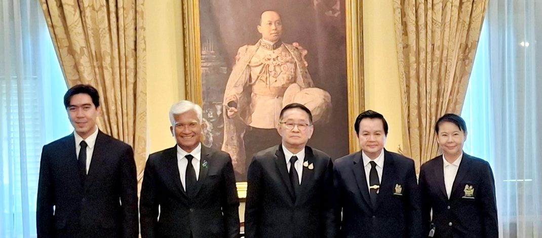 รมว.ศึกษาธิการ ประชุมร่วม มูลนิธิครอบครัวพอเพียง บูรณาการการทำงานร่วมกัน