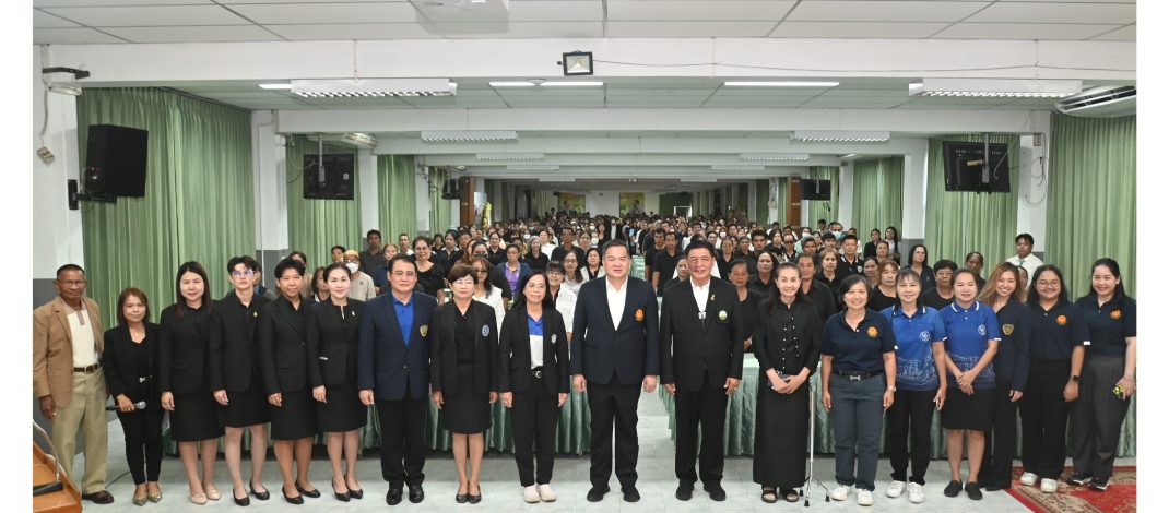 ประธานกรรมาธิการการท่องเที่ยว เปิดสัมมนาพัฒนาศักยภาพอาสาสมัครท่องเที่ยว มุ่งยกระดับแหล่งท่องเที่ยวเชิงวัฒนธรรมจังหวัดนครปฐม