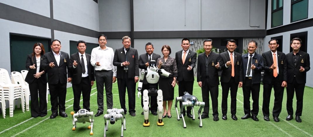 “อธิบดีอัยการภาค 1” มอบเกียรติบัตรคณะกรรมการที่ปรึกษาภาคประชาชน สำนักงานอัยการจังหวัดนนทบุรี