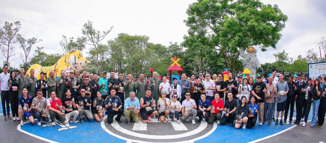 ทัพฟ้า–ประชาชนจับมือสร้าง “สนามเด็กเล่นของประชาชน” 815,213 บาท