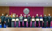 จังหวัดร้อยเอ็ดจัดโครงการ “ร้อยดวงใจ ประดิษฐ์ดอกไม้จันทน์” ถวายเป็นพระราชกุศล และน้อมสำนึกในพระมหากรุณาธิคุณของสมเด็จพระนางเจ้าสิริกิติ์ พระบรมราชินีนาถ พระบรมราชชนนีพันปีหลวง