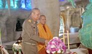 “พล.ร.อ.พงษ์เทพ หนูเทพ” องคมนตรี เยี่ยมชมศูนย์เรียนรู้ “โคก หนอง นา” ม่อนพญานาคราช จ.พะเยา โดยมี “พระครูไทย”