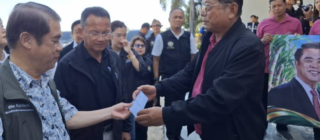 รัฐมนตรีว่าการกระทรวงเกษตรและสหกรณ์ (นายสุริยะ จึงรุ่งเรืองกิจ)