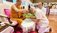 สมาคมพ่อตัวอย่างแห่งชาติ จัดอุปสมบทหมู่ “48 รูป” ปลงผมรับผ้าไตรพระราชทาน ถวายพระราชกุศล “ร.9